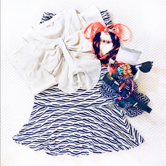 kate spade Tops - Kate Spade Ivory Bow Ruffle Top